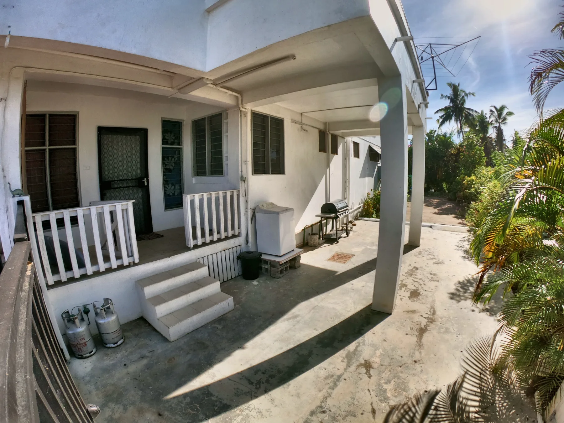 The covered veranda outside the Middle Apartment at Nadi Beach